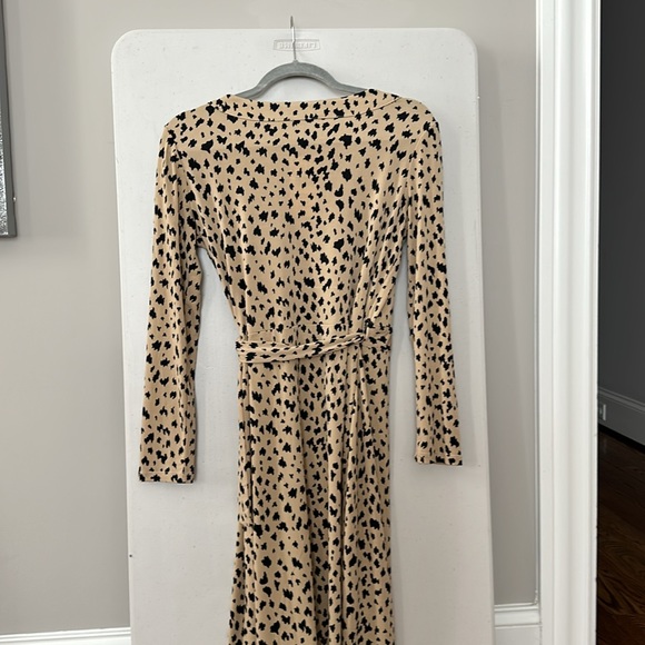 Wrap dress - Picture 3 of 3